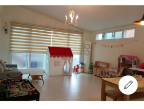 Jeju Gom House